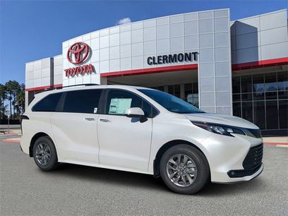 New 2025 Toyota Sienna XLE
