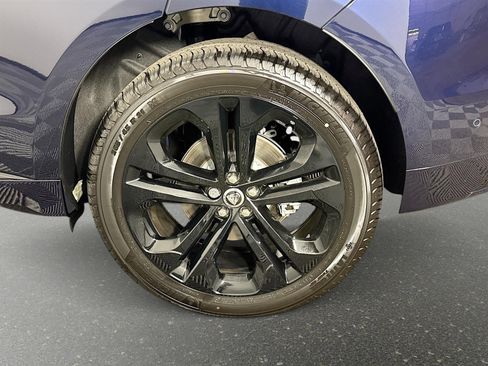 New 2026 Jaguar F-PACE R-Dynamic S AWD/4WD image 33