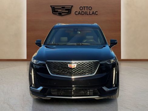 Certified 2025 Cadillac XT6 Premium Luxury image 8