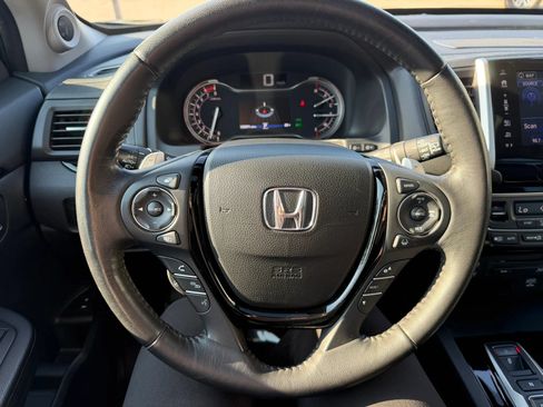 Used 2017 Honda Pilot Elite image 19