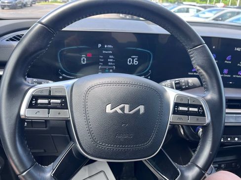 Certified 2023 Kia Telluride S AWD/4WD image 14