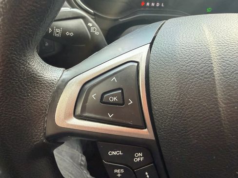 Used 2019 Ford Fusion SE image 13