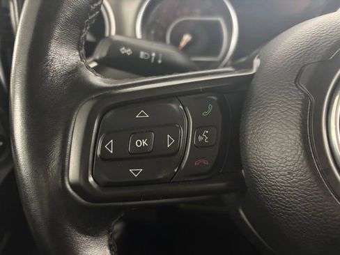Used 2022 Jeep Gladiator Sport AWD/4WD image 23