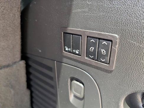 Used 2020 Cadillac Escalade Platinum AWD/4WD image 22