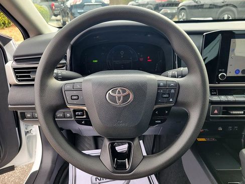 Used 2026 Toyota Camry LE w/ Convenience Package image 13