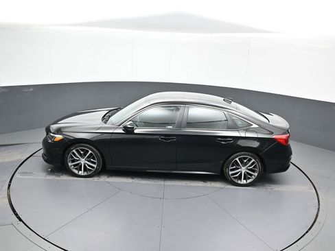 Used 2023 Honda Civic Touring image 41