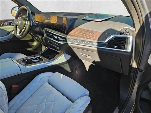 Used 2024 BMW X5 sDrive40i w/ Executive Package image 21