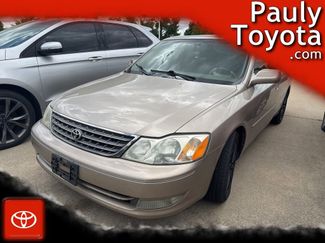 Used 2003 Toyota Avalon XLS FWD video 1