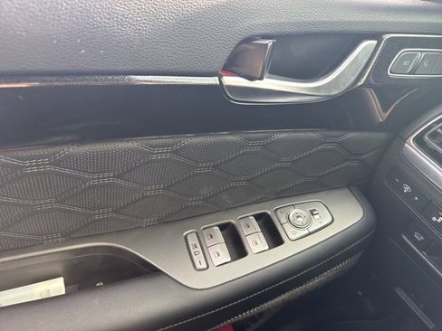 Used 2020 Hyundai Palisade Limited image 15