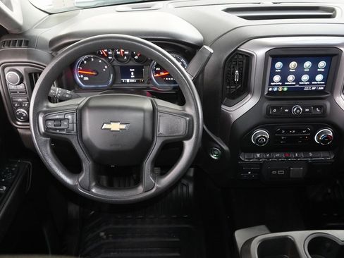 Used 2024 Chevrolet Silverado 2500 W/T image 21