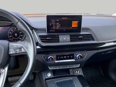 Used 2020 Audi Q5 Premium Plus AWD/4WD image 6