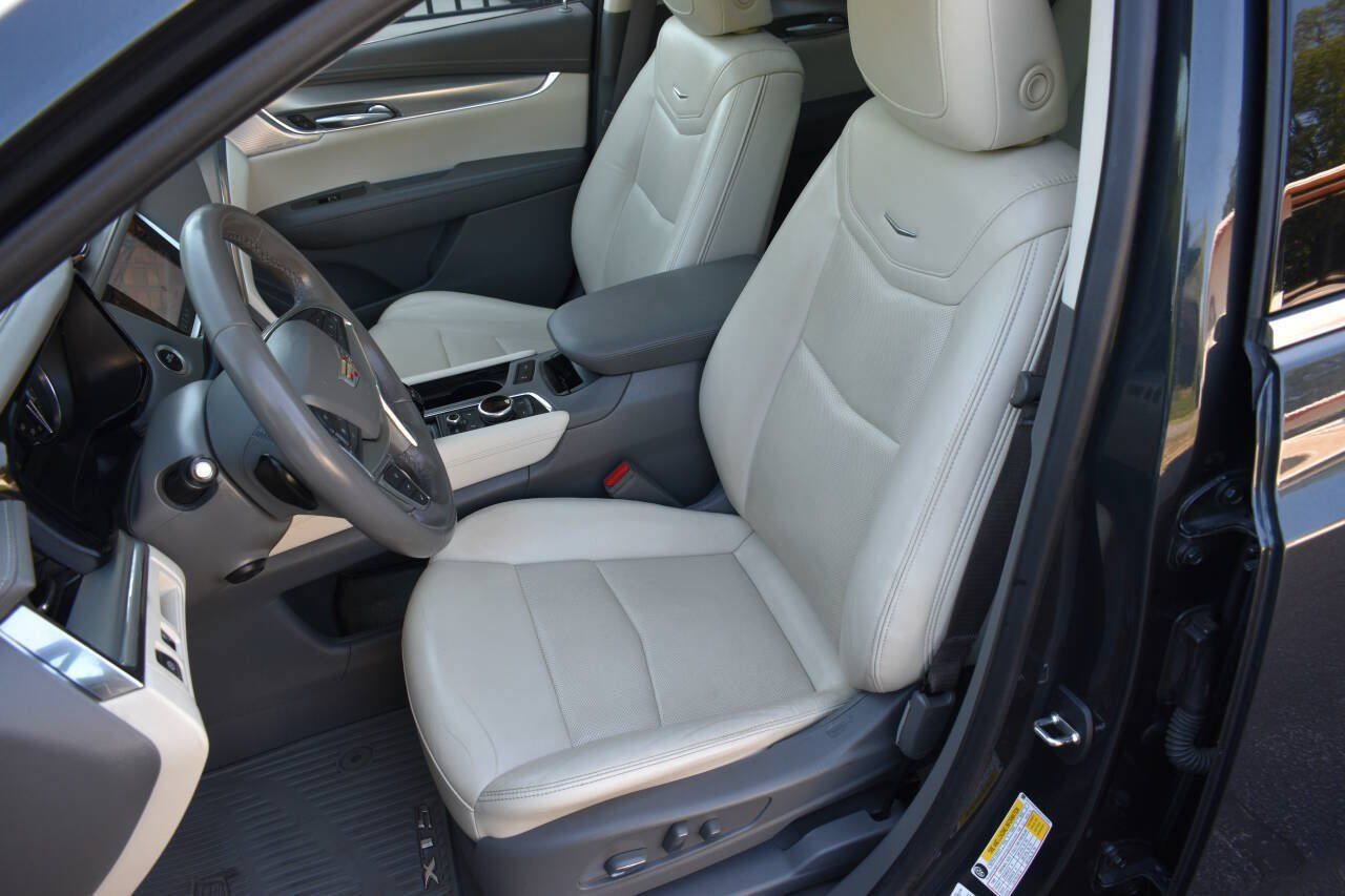 Used 2021 Cadillac XT5 Premium Luxury AWD/4WD image 19