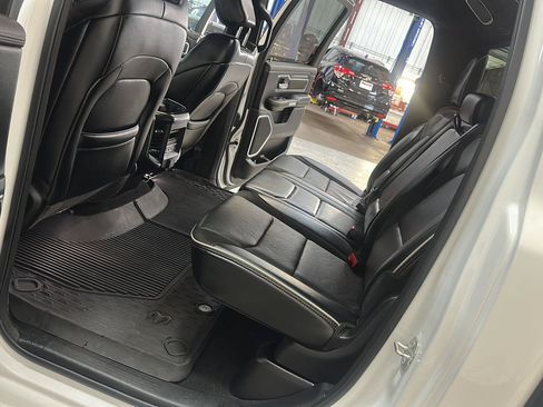 Used 2023 RAM 1500 Laramie AWD/4WD image 27
