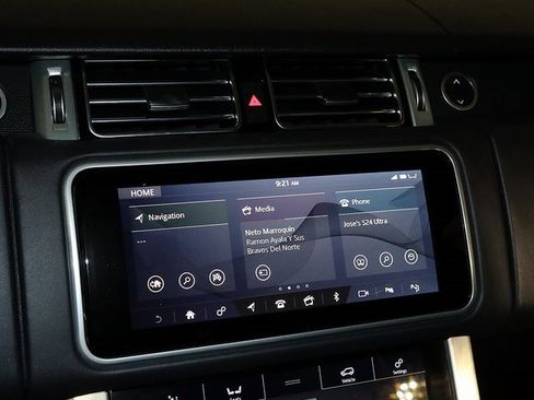 Used 2019 Land Rover Range Rover HSE image 18