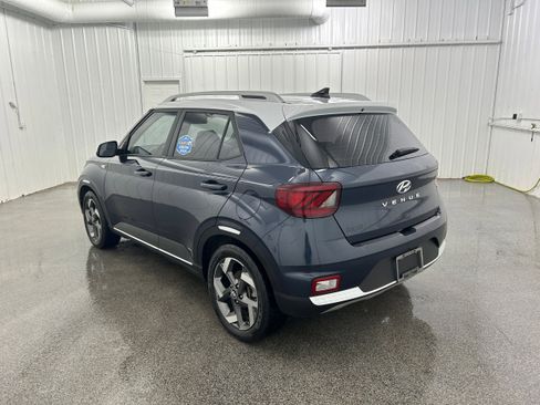 Used 2021 Hyundai Venue w/ Cargo Package FWD image 22