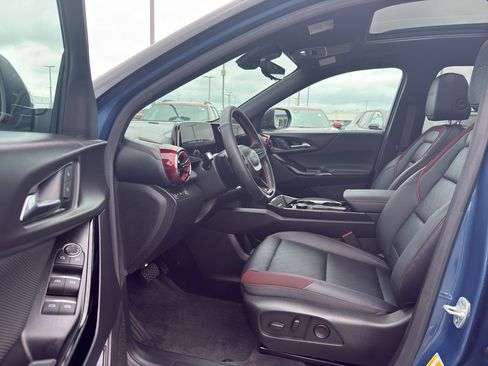 Used 2025 Chevrolet Equinox RS w/ Safety and Technology Package AWD/4WD image 12
