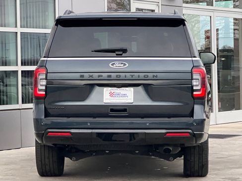 Used 2024 Ford Expedition Limited image 5