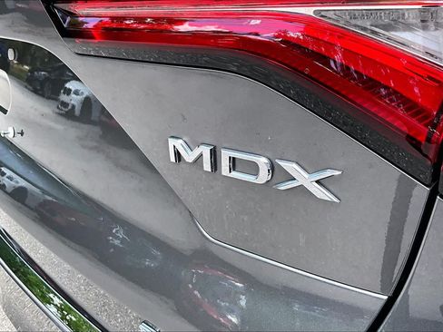 Used 2024 Acura MDX SH-AWD w/ Technology Package image 10