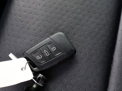 Used 2018 Volkswagen Atlas SE FWD image 38