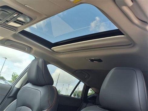 New 2025 Subaru Crosstrek 2.5i Limited w/ Popular Package #3A image 8