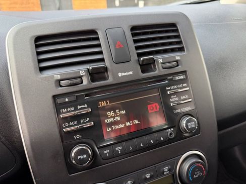 Used 2015 Nissan Leaf S w/ Charge Package FWD image 32