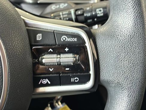 Used 2022 Kia Sorento LX FWD image 36