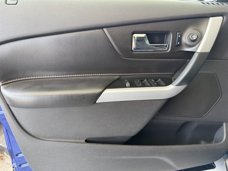 Used 2014 Ford Edge SEL w/ Equipment Group 205A FWD image 22