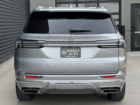 Used 2025 Buick Enclave Avenir w/ Trailering Package, 5000 lbs. AWD/4WD image 12