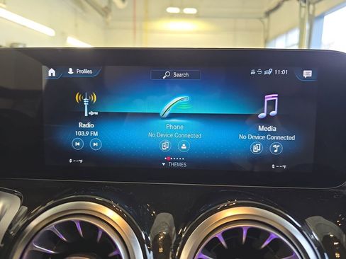 Certified 2022 Mercedes-Benz GLB 250 4MATIC w/ Premium Package Lite image 22