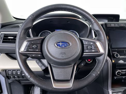 Used 2022 Subaru Ascent Limited w/ Technology Package AWD/4WD image 13