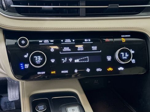 Used 2024 INFINITI QX60 Sensory w/ Cargo Package AWD/4WD image 23