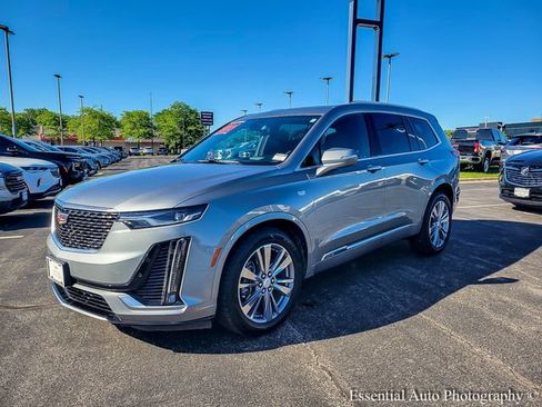 Certified 2024 Cadillac XT6 Premium Luxury w/ Technology Package AWD/4WD image 5