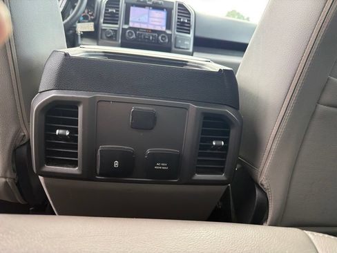 Used 2019 Ford F150 XLT w/ Equipment Group 302A Luxury AWD/4WD image 14