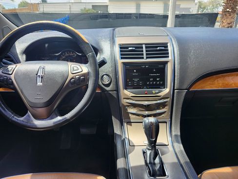 Used 2015 Lincoln MKX FWD w/ Equipment Group 101A image 23