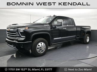 Used 2025 Chevrolet Silverado 3500 High Country w/ High Country Premium Package AWD/4WD video 1