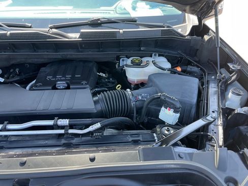 Used 2023 Chevrolet Silverado 1500 LT AWD/4WD image 29