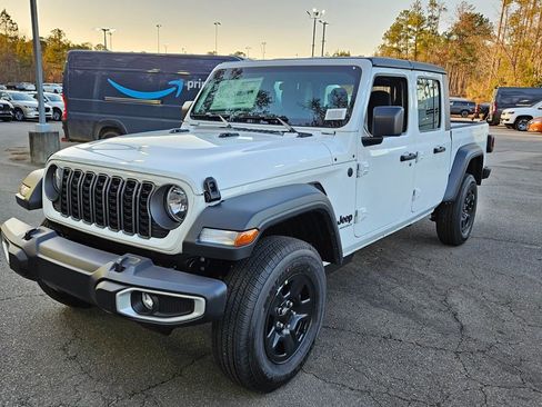 New 2026 Jeep Gladiator Sport AWD/4WD image 3