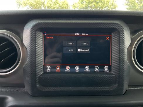 Used 2023 Jeep Wrangler Unlimited Sport AWD/4WD image 28