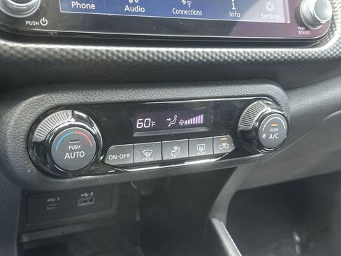 Used 2022 Nissan Kicks SV FWD image 21
