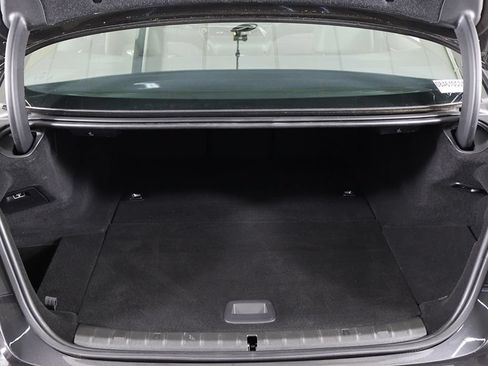 Used 2018 BMW 530e xDrive AWD/4WD image 21