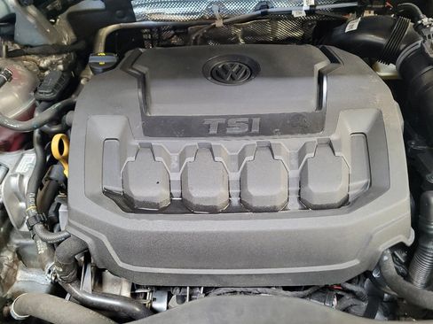 Used 2022 Volkswagen Tiguan SE FWD image 30