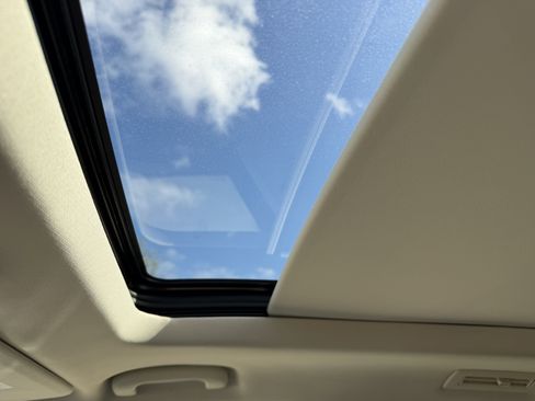 Certified 2023 Cadillac XT6 Premium Luxury w/ Technology Package image 20