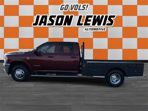 Used 2020 RAM 3500 Tradesman w/ Chrome Appearance Group image 8