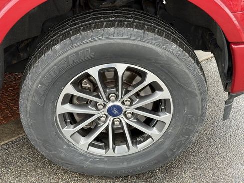 Used 2020 Ford F150 Lariat image 10