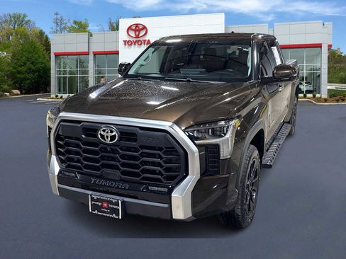 Used 2022 Toyota Tundra Limited image 1
