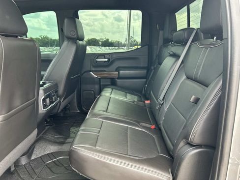 Used 2020 Chevrolet Silverado 1500 High Country w/ Technology Package AWD/4WD image 29