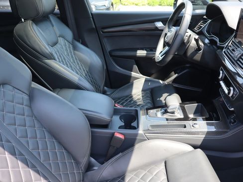 Used 2024 Audi SQ5 Premium Plus w/ Premium Plus Package AWD/4WD image 16