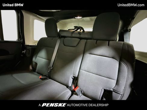 Used 2022 Jeep Wrangler Unlimited Sport AWD/4WD image 18
