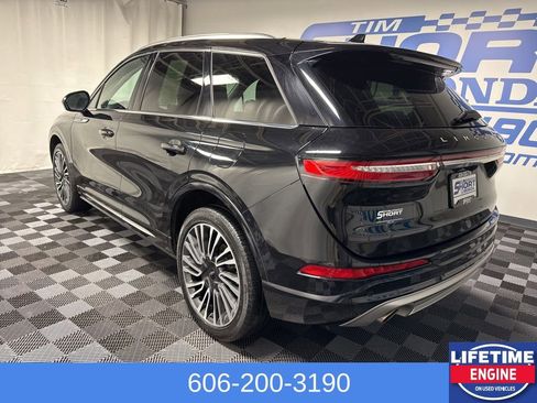 Used 2022 Lincoln Corsair AWD w/ Premium Package image 10