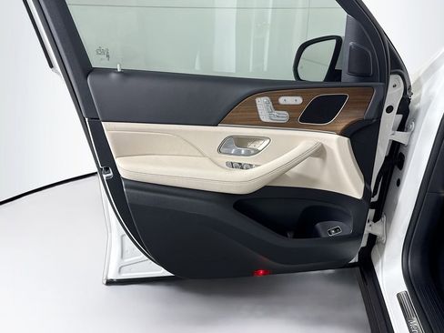 Certified 2025 Mercedes-Benz GLE 350 4MATIC image 25